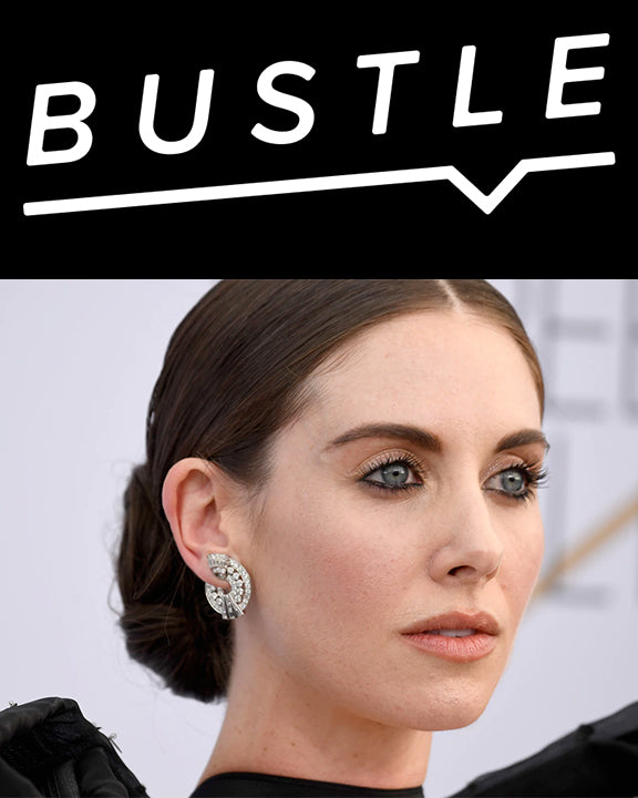 "Alison Brie's Giant Bow Dress At the SAG Awards will make your jaw drop"